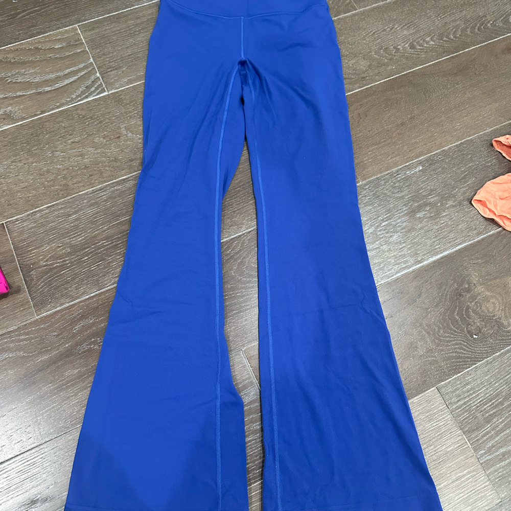 Groove Nulu High Waisted Flared Pant Size 6